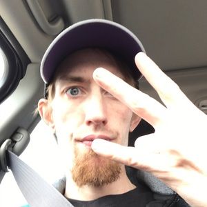 Meet your Posher, Aaron